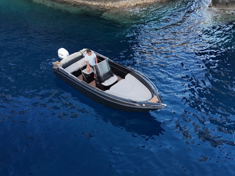 Vermietung Motorboot Poseidon mit Führerschein