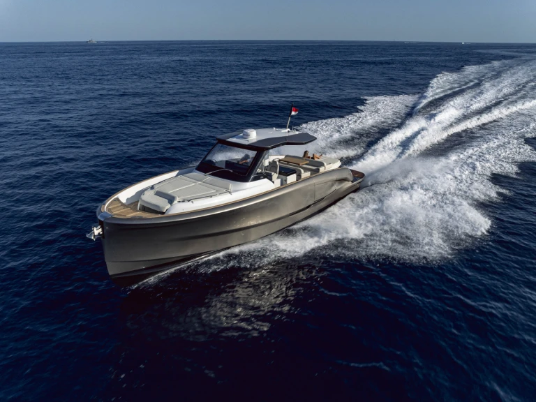 Motorboot mit oder ohne Skipper Solaris Power mieten in Monaco