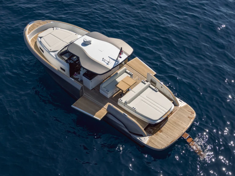 Motorboot mit oder ohne Skipper Solaris Power mieten in Monaco