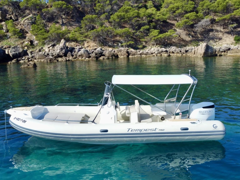 Bootsverleih Capelli Tempest 650 Roses Samboat