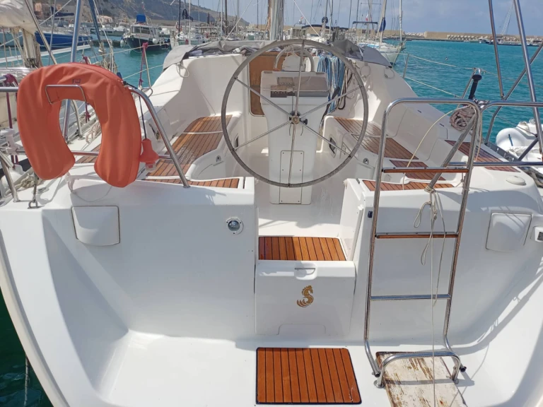 Bénéteau Oceanis 393 Clipper mieten Castellammare del Golfo