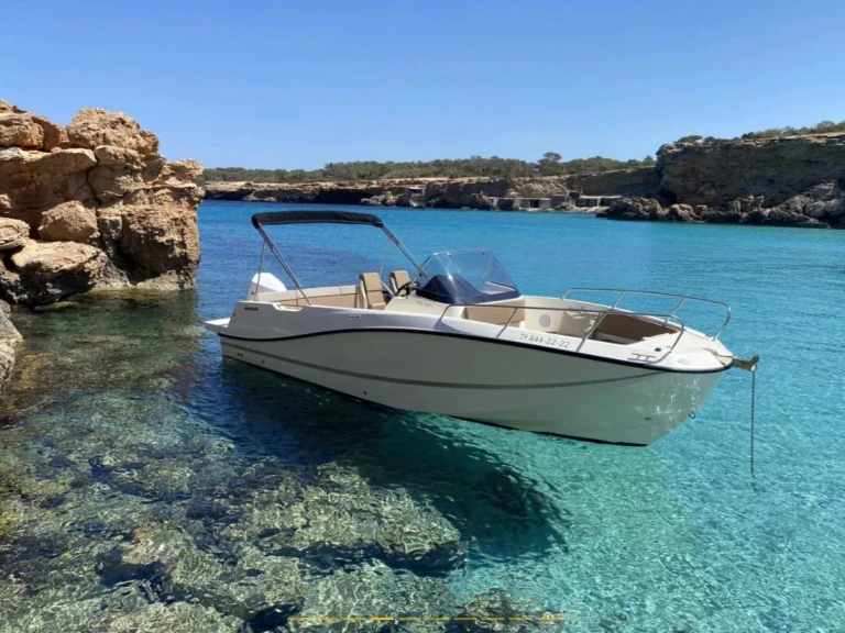 Motorboot mieten in Mandelieu-la-Napoule - Quicksilver Activ 755 Open