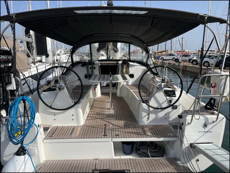 Boot mieten Gouviá günstig Sun Odyssey 380