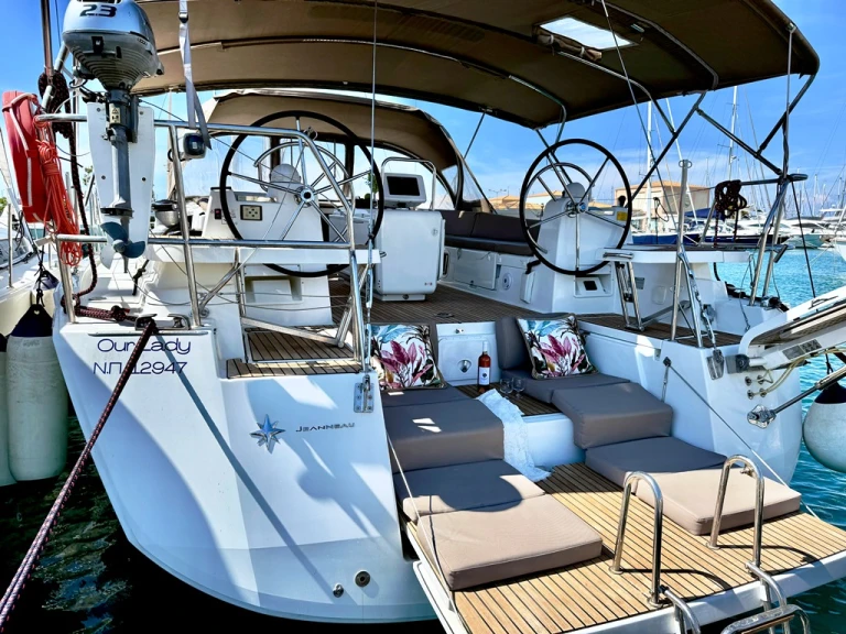 Jeanneau Jeanneau 54 mieten Piso Livadi