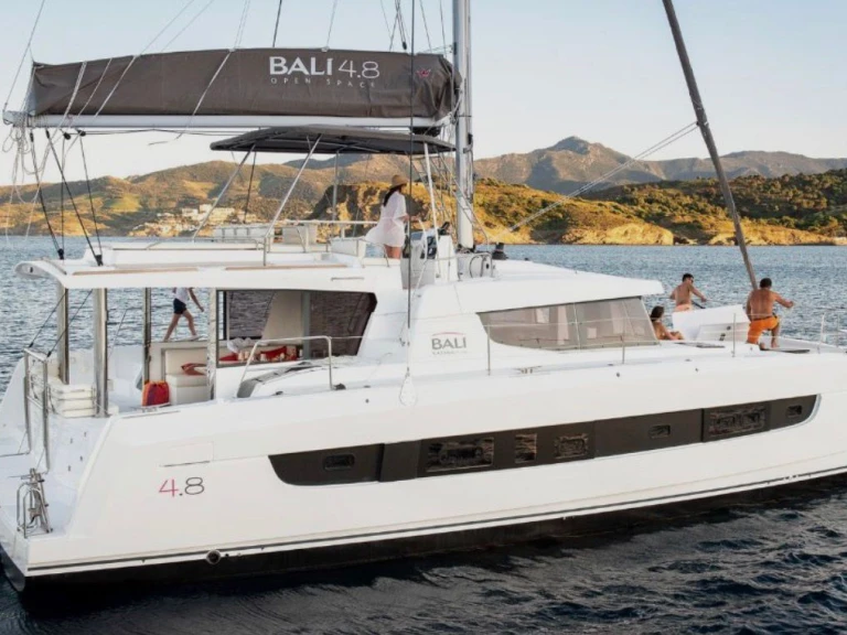 Ein Bali Bali 4.8 mieten in Nikiána