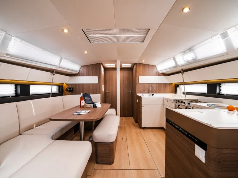 Ein Jeanneau Sun Odyssey 455 mieten in Piso Livadi