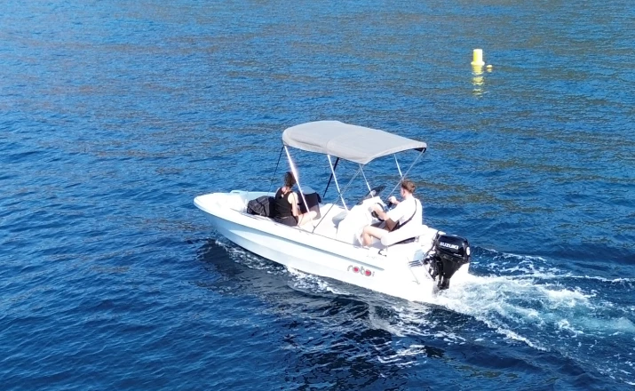 Vermietung Motorboot ROTO mit Führerschein