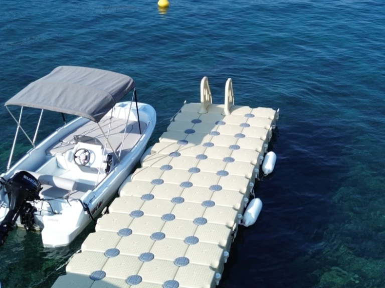 Motorboot mieten in Serriera zum besten Preis