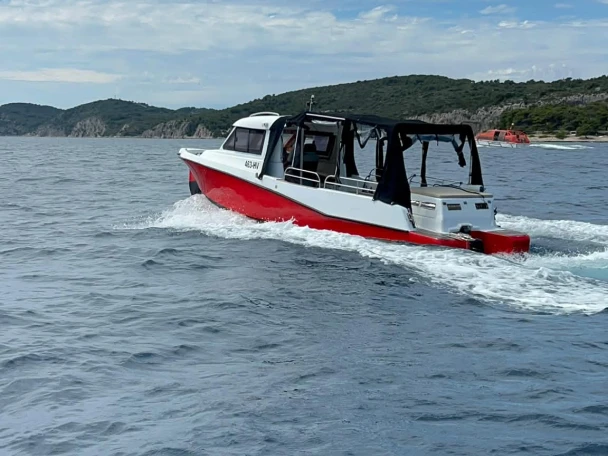 Sea Thunder 9 Bakan mieten Hvar