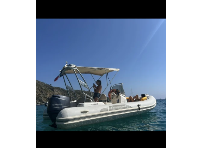 Schlauchboot mit oder ohne Skipper Capelli mieten in Cavalaire-sur-Mer