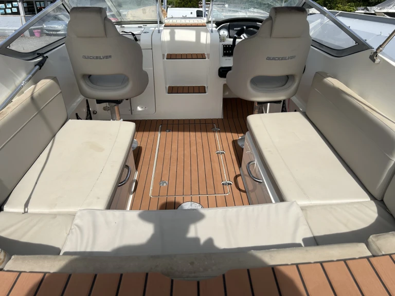 Motorboot mieten in Meaux zum besten Preis