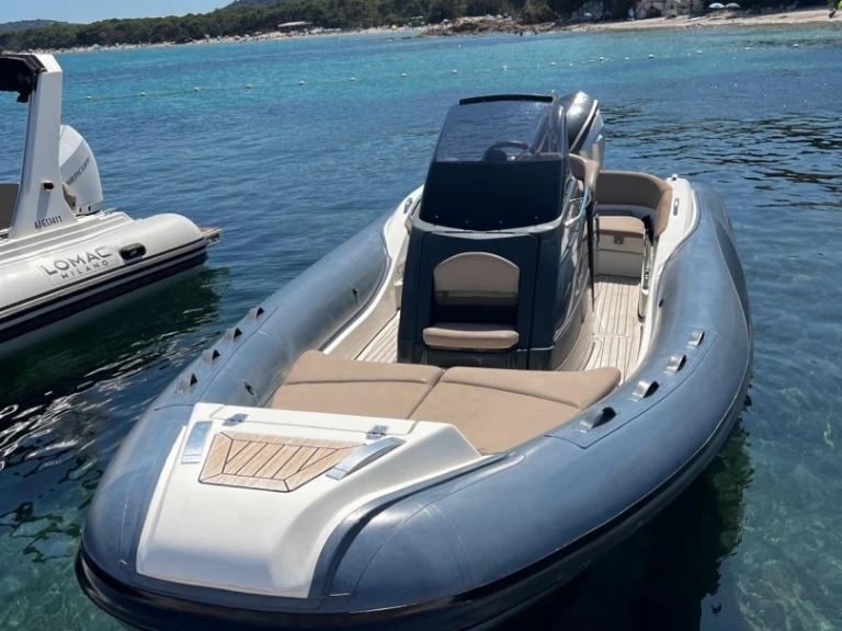 Ein Lomac Adrenalina 7.0 mieten in Golfe de Pinarellu
