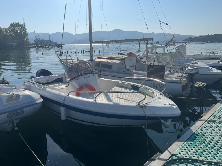 Bootsverleih Ranieri Soverato 565 Portoferraio Samboat
