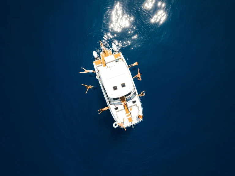 Vermietung Motorboot Aquila mit Führerschein
