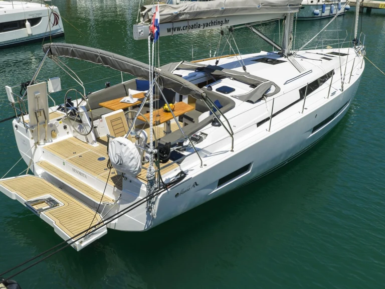 Segelboot mit oder ohne Skipper Hanse mieten in Komolac
