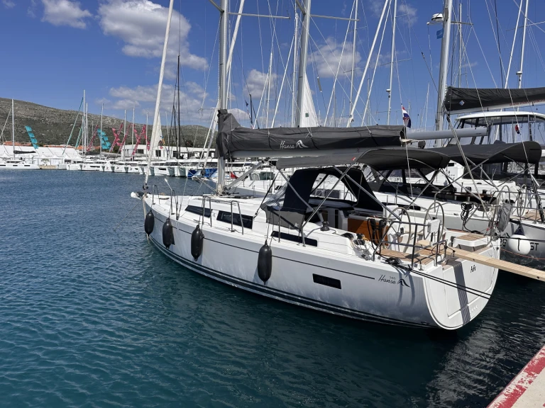 Ein Hanse Hanse 388 mieten in Seget Donji
