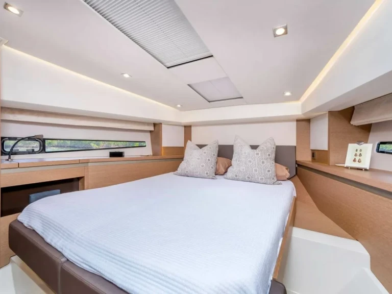Motorboot mieten in Sansibar-Stadt - Sunseeker Manhattan 56