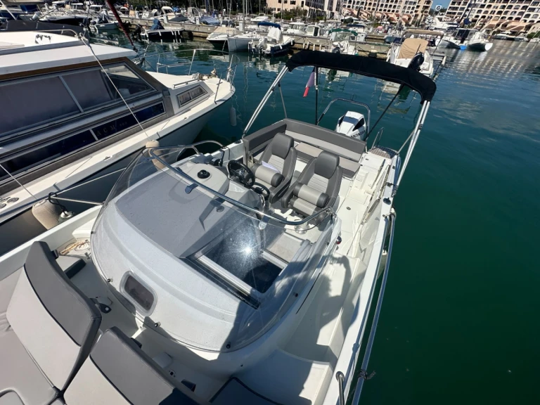 Motorboot mieten in Cogolin zum besten Preis