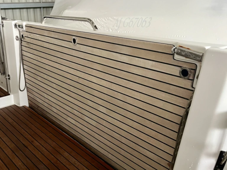 Boot mieten Ajaccio günstig FLYER 9 SUNdeck