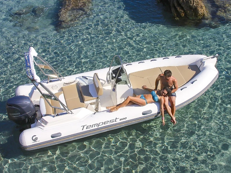 Capelli Tempest 600 mieten Port de Pollença