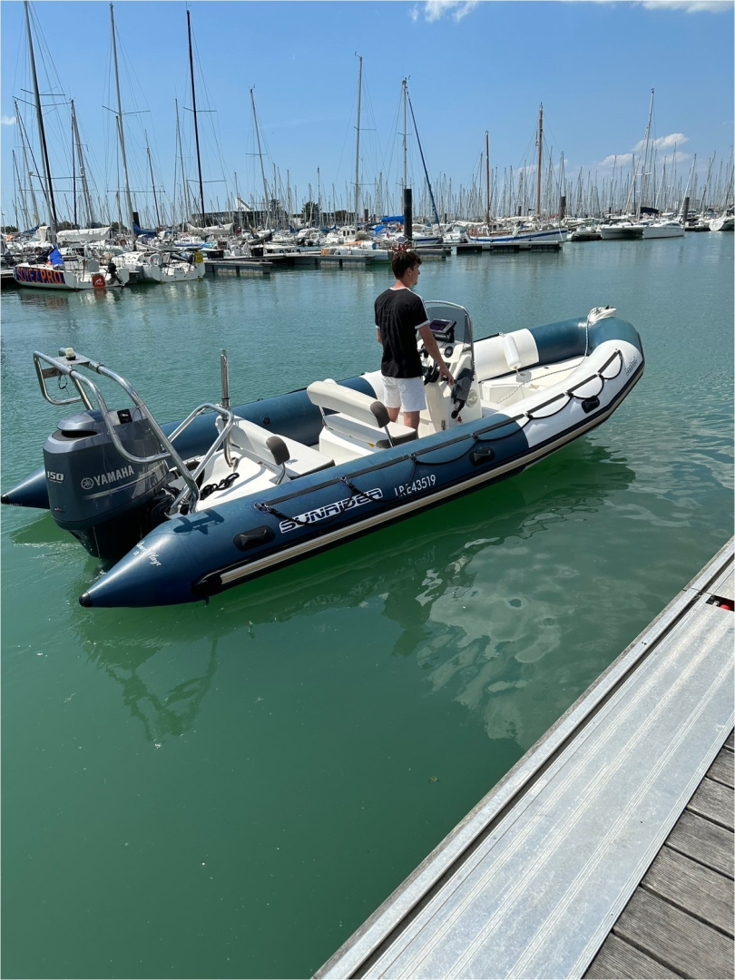 Motorboot mieten in La Rochelle - Bombard Sunrider 650