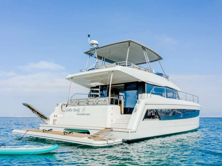 Vermietung Yacht Fountaine Pajot mit Führerschein