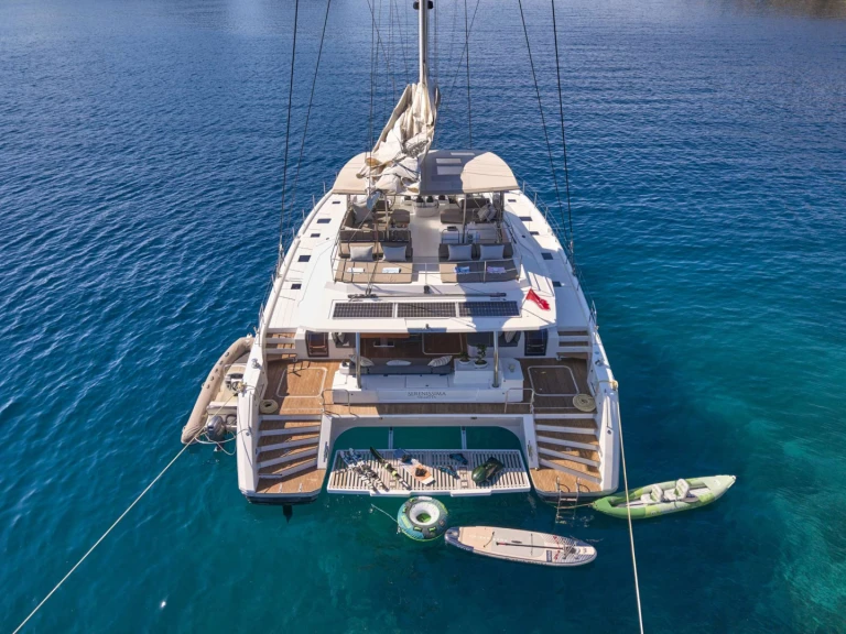 Fountaine Pajot SERENISSIMA mieten Athen
