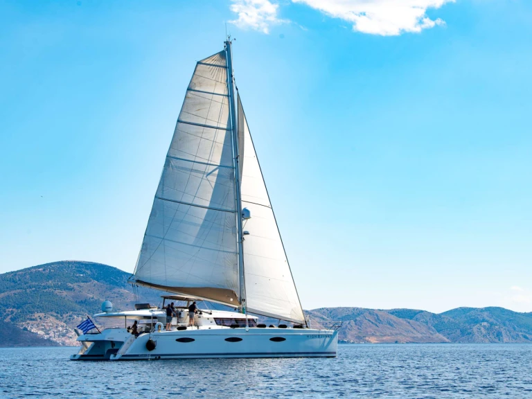 Ein Fountaine Pajot HIGHJINKS  mieten in Athen