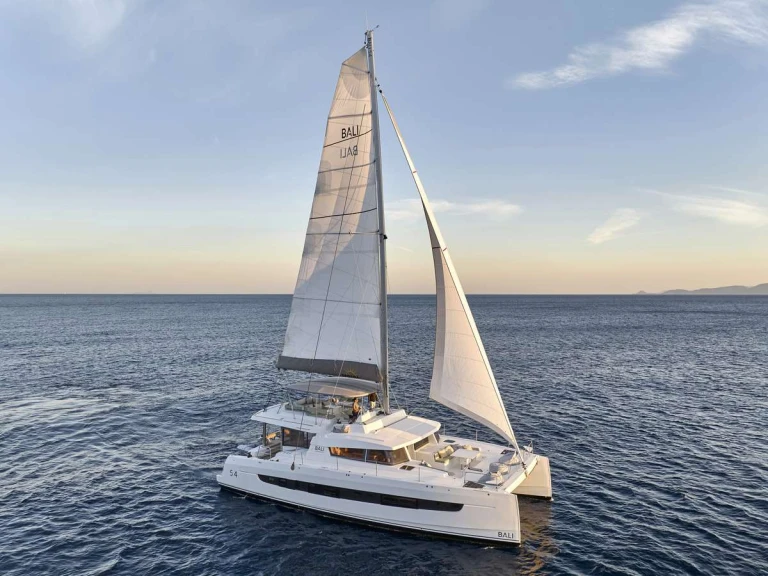 Yacht mit oder ohne Skipper Bali mieten in Athen