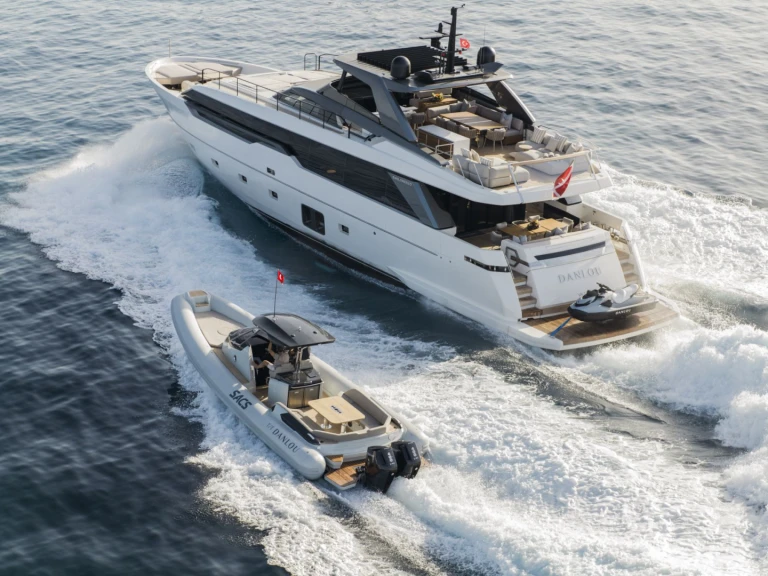 Vermietung Yacht San Lorenzo mit Führerschein