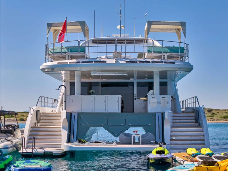 YachtCharter in Athen - Custom Power Cat SAMARA auf SamBoat