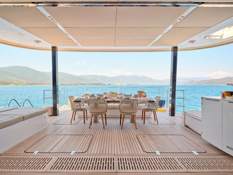 Yacht mit oder ohne Skipper Sunreef mieten in Athen