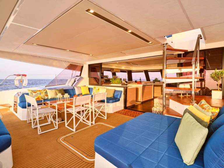 Fountaine Pajot APHAEA mieten Athen
