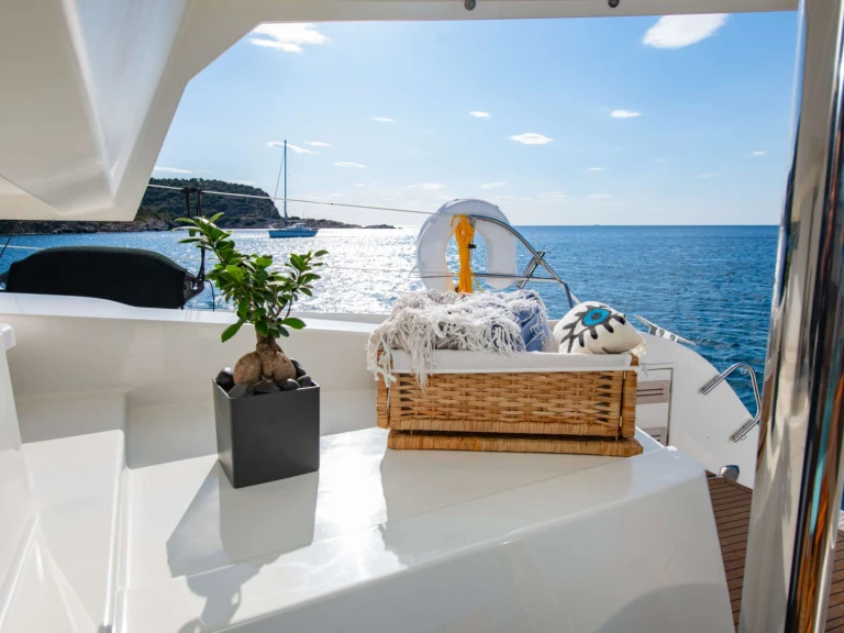 YachtCharter in Athen - Fountaine Pajot HIGHJINKS  auf SamBoat