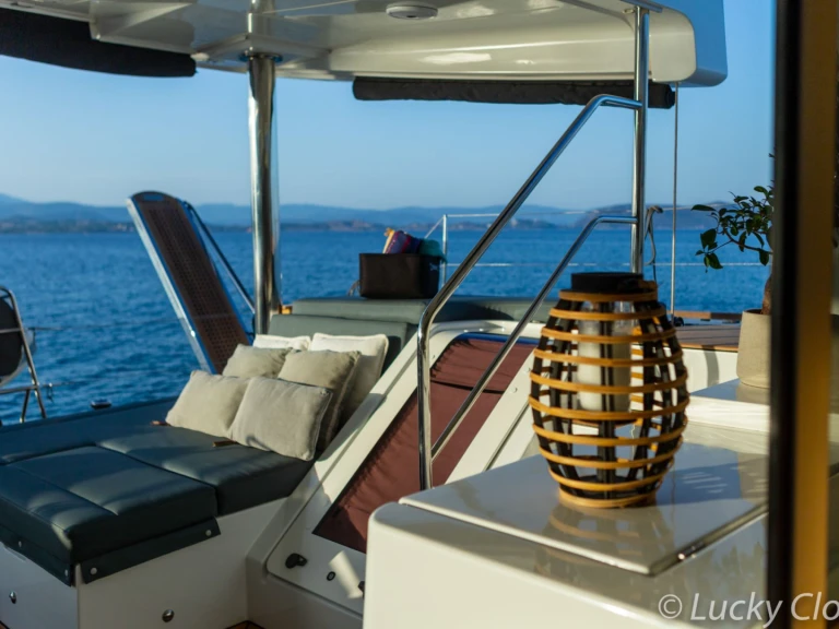 YachtCharter in Santorini (Insel) - Lagoon LUCKY CLOVER  auf SamBoat