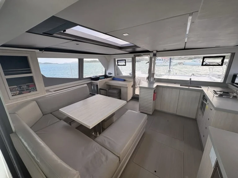 Boot mieten Parish of Saint George günstig Leopard 45