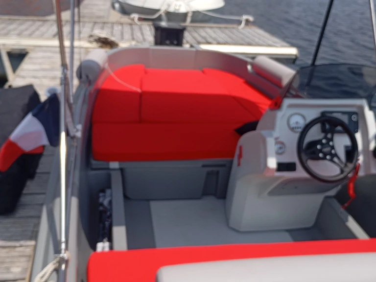 Motorboot mit oder ohne Skipper  roto hydra mieten in Port Leucate