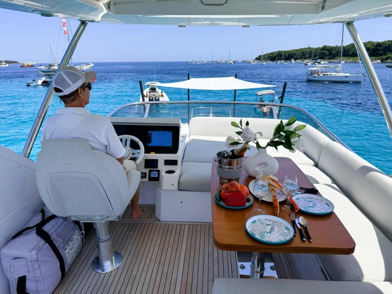 Boot mieten Golfe-Juan günstig Azimut 50 Fly
