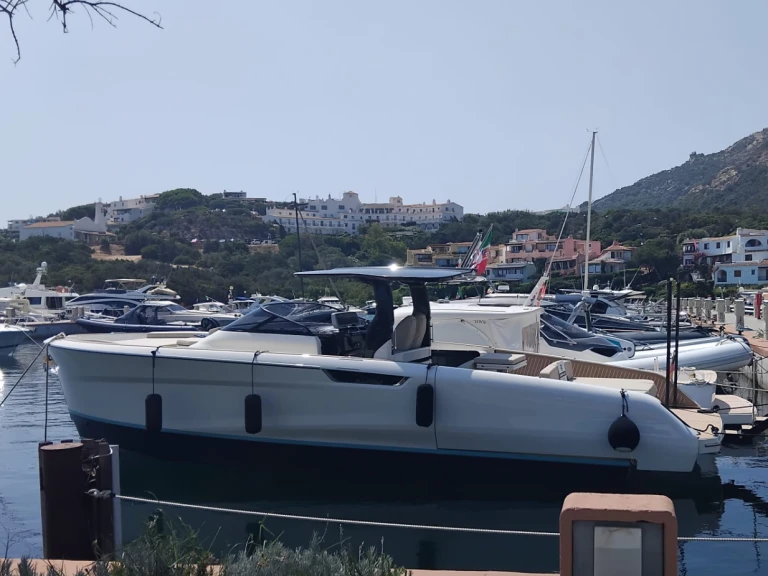 Bellini Yachts Astor 36 mieten Porto Cervo