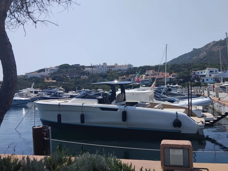 YachtCharter in Porto Cervo - Bellini Yachts Astor 36 auf SamBoat