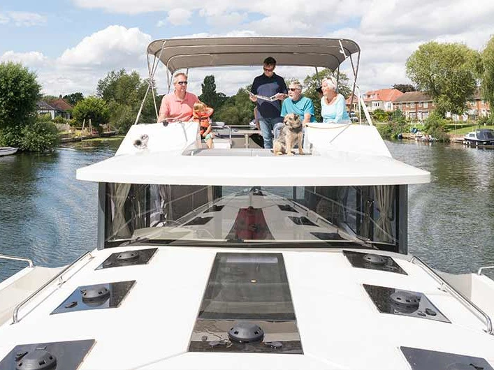 Vermietung Motorboot Le Boat mit Führerschein