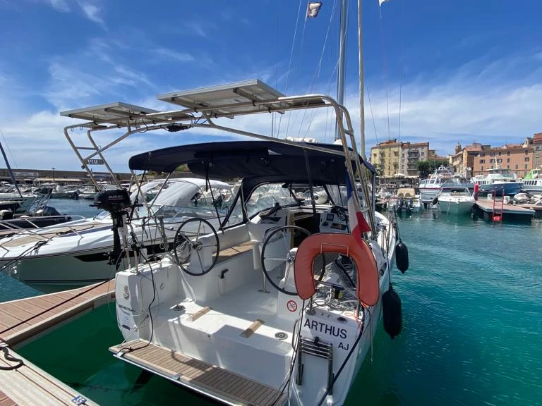 Segelboot mieten in Ajaccio - Bénéteau Oceanis 30.1