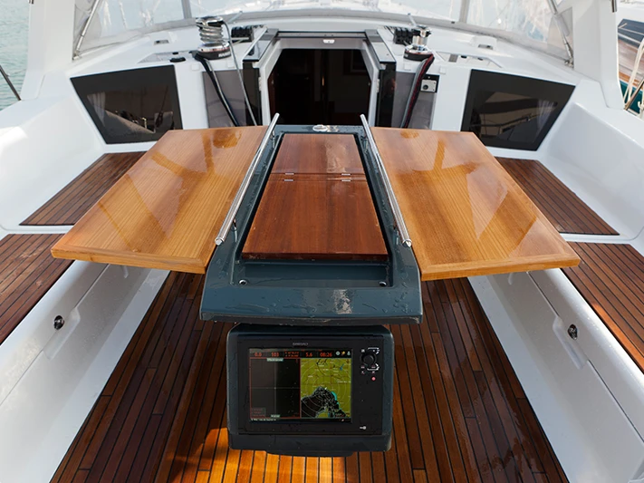 Bénéteau Oceanis 45 mieten Ajaccio