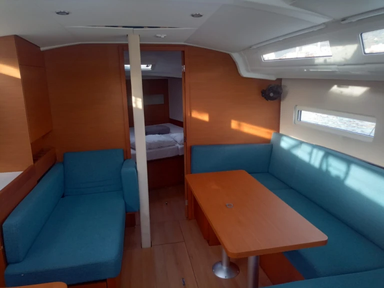 Bootsverleih Jeanneau Sun Odyssey 410 Ajaccio Samboat