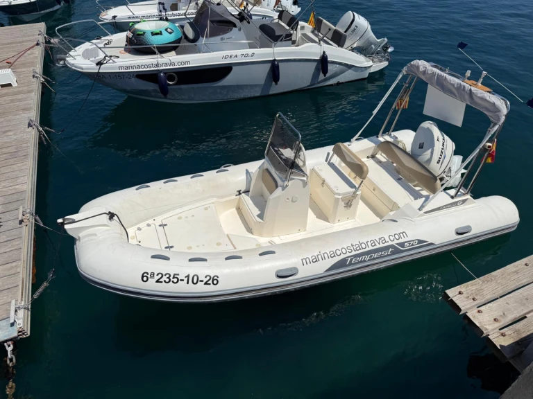 Vermietung Schlauchboot Capelli mit Führerschein