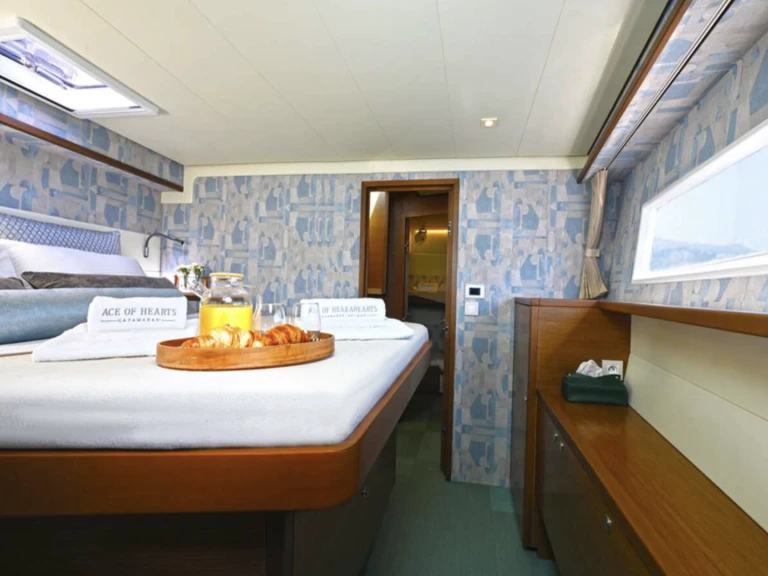 Katamaran mit oder ohne Skipper Lagoon mieten in Athens Marina