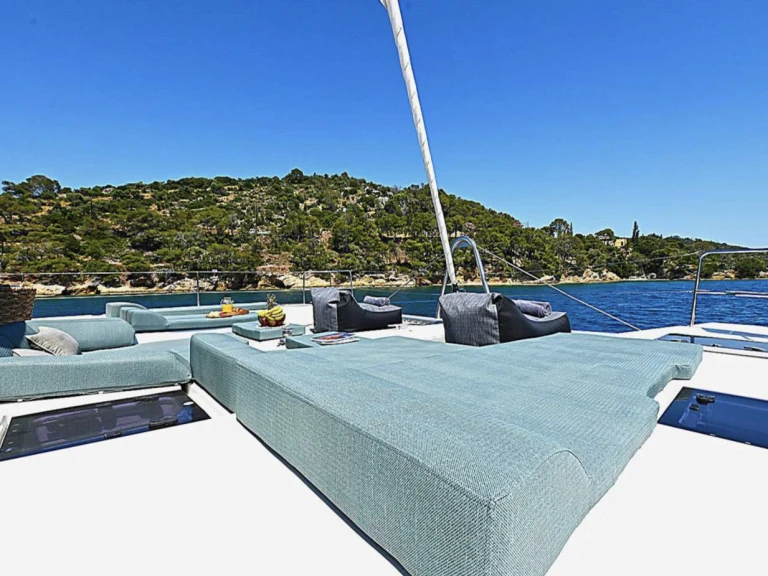 Katamaran mit oder ohne Skipper Lagoon mieten in Athens Marina