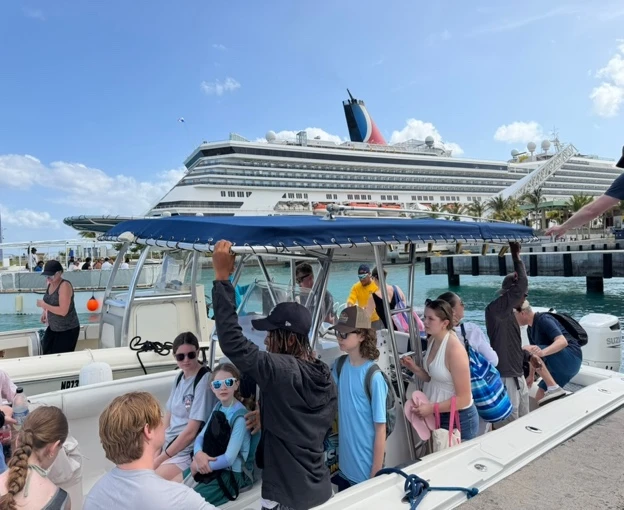 Motorboot mieten in Nassau zum besten Preis