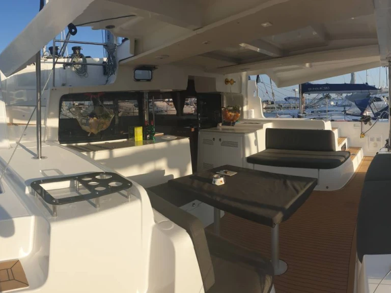 YachtCharter in Pianottoli-Caldarello - Lagoon Lagoon 46 auf SamBoat