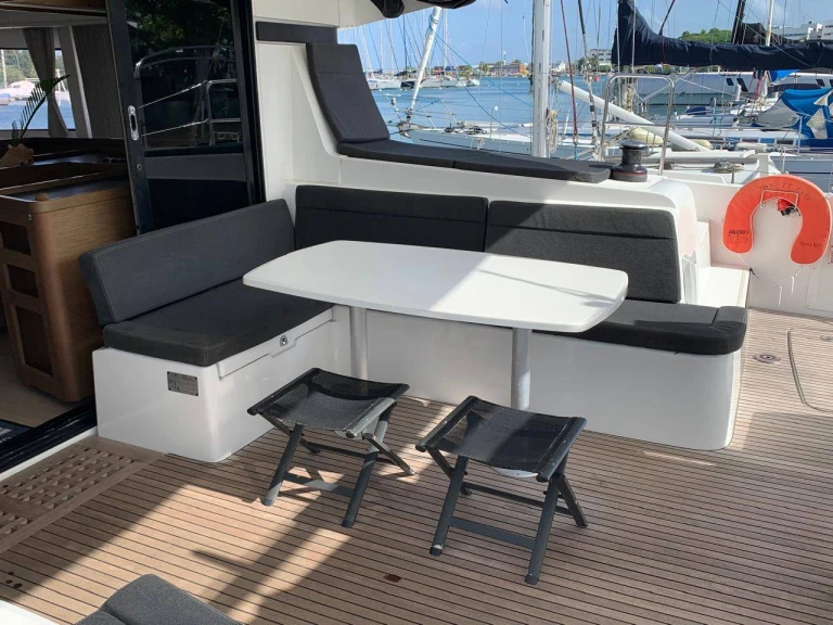 Boot mieten Pianottoli-Caldarello günstig Lagoon 42